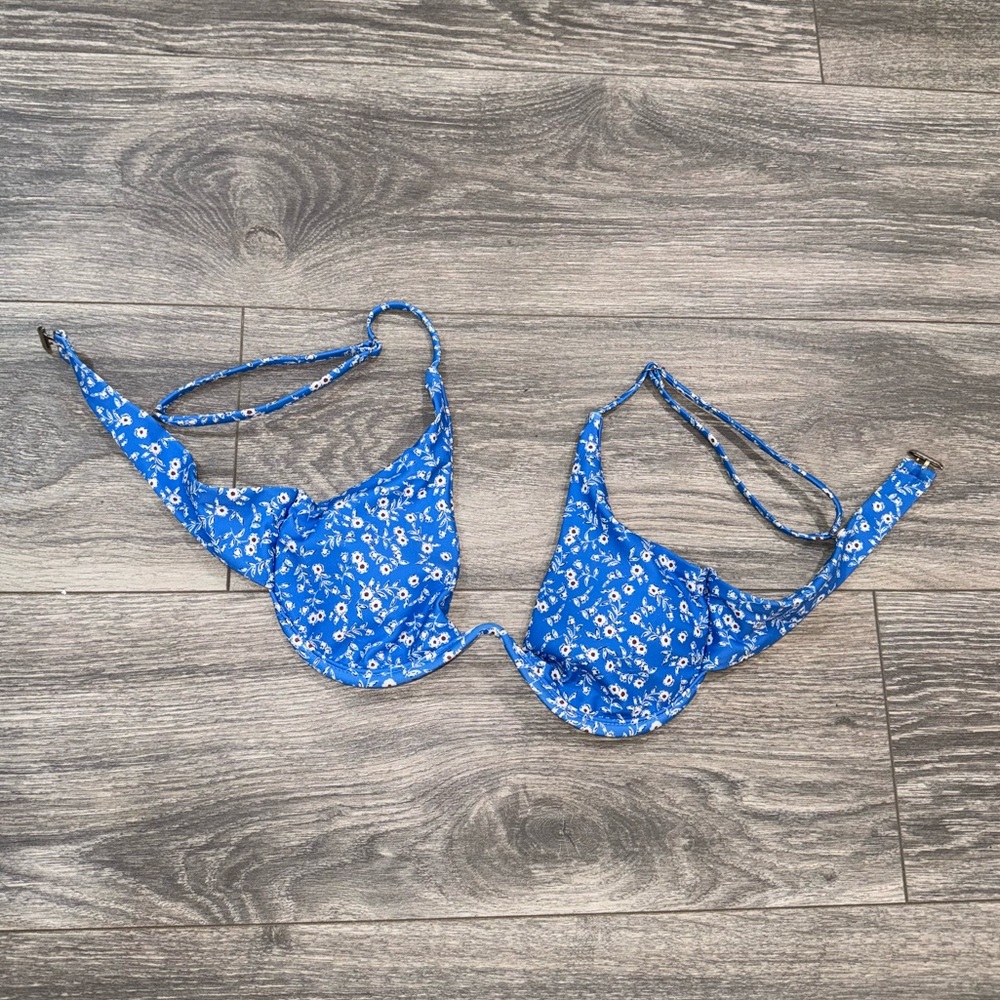 SHEIN bathing suit top
